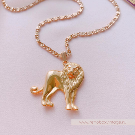 ANNE KLEIN Кулон на цепочке «Золотой лев»