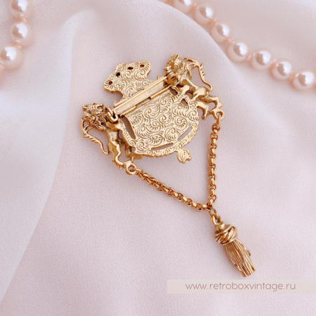 1928 JEWELRY  Брошь «Герб со львами»