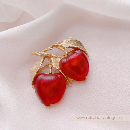 NAPIER Брошь «Райские яблочки»