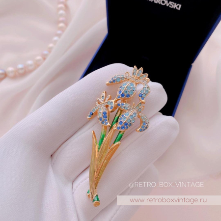 SWAROVSKI Брошь «Букет нежных ирисов» SWAROVSKI Брошь «Букет нежных ирисов»