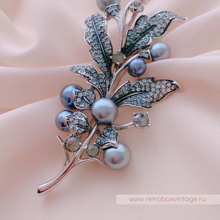 CAROLEE Брошь «Серебристая веточка» CAROLEE Брошь «Серебристая веточка»