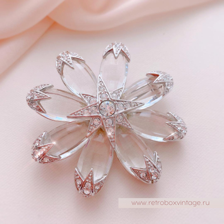 JOAN RIVERS Брошь «Хрустальная звезда»