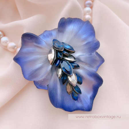 ALEXIS BITTAR Брошь «Заснеженная космическая фиалка бант»