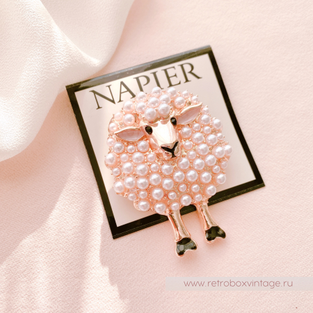 NAPIER Брошь "Жемчужная овечка"