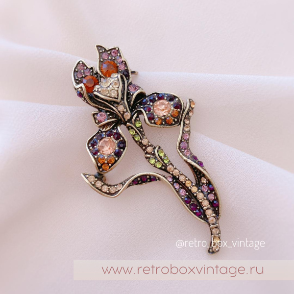 HEIDI DAUS Брошь «Кристальный ирис»