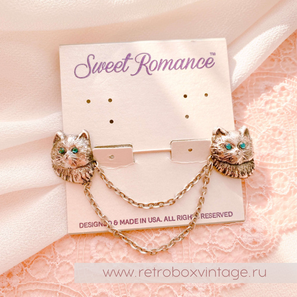 SWEET ROMANCE Брошь-стик "Два котенка с голубыми глазами: серебро" с цепочками-шатлен