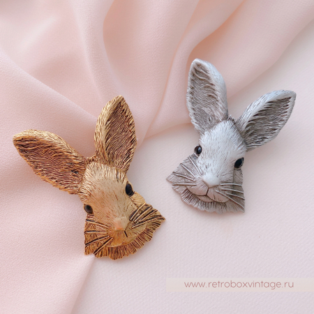 JJ / JONET JEWELRY Брошь «Лунный заяц: серебро»