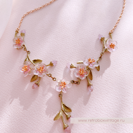 MICHAEL MICHAUD Колье «Нежная весна: цветение персика»