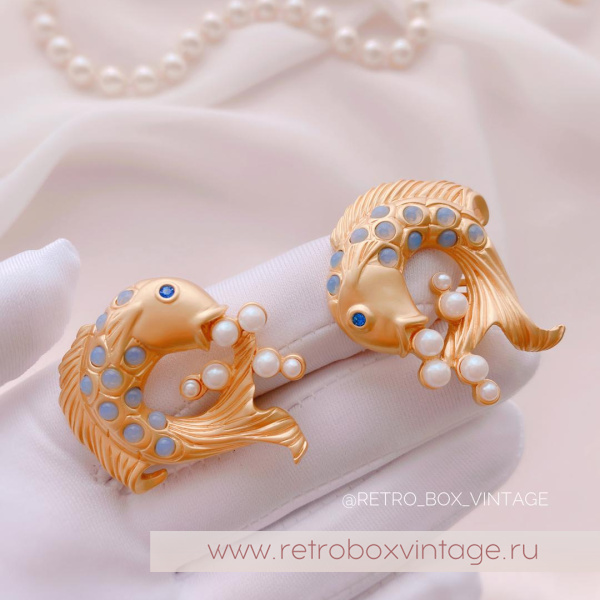 AVON / ELIZABETH TAYLOR Клипсы «Золотые рыбки: коллекция мерцающего моря»