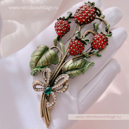 SWEET ROMANCE Брошь «Спелая земляника»