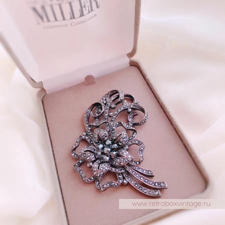 NOLAN MILLER Брошь «Дымчатый ажурный цветок»
