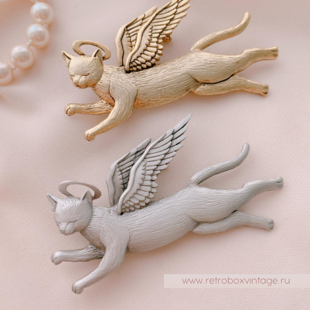 JJ / JONET JEWELRY Брошь «Котик-ангел: серебро»