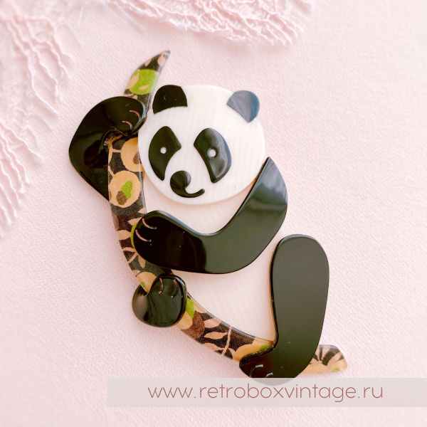 LEA STEIN Брошь «Панда: молочно-черная» черно-оливковый бамбук