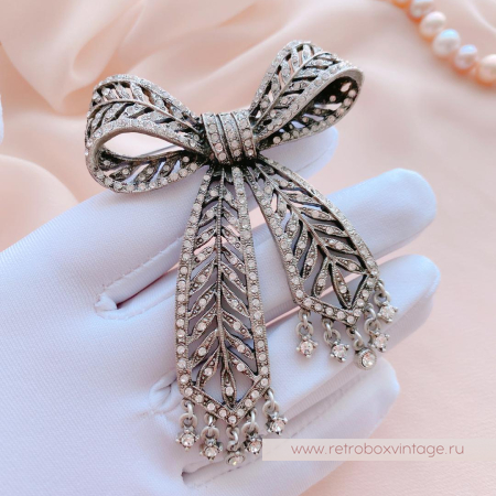 SWEET ROMANCE Брошь «Маркиза: кристальный бант севинье»
