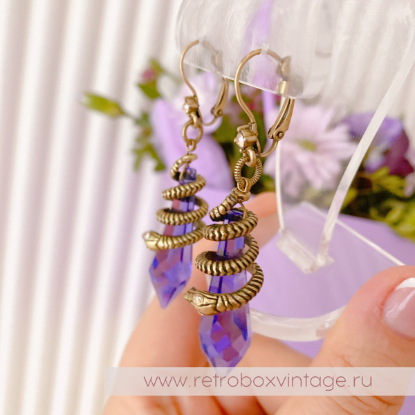 SWEET ROMANCE Серьги "Змейка и магический кристалл: аметист в бронзе" (с нюансом)