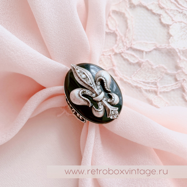 SWEET ROMANCE Кольцо «Королевская лилия - флер де лис» серебро