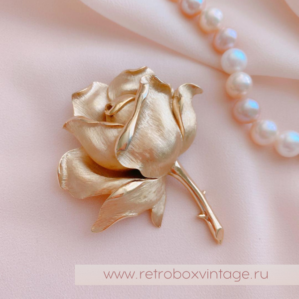 TRIFARI Брошь «Роза с пышным бутоном: золото»