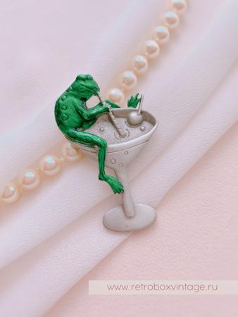 JJ / JONET JEWELRY Брошь "Лягушка и мартини"