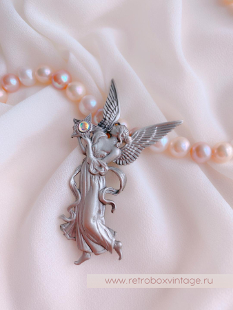 JJ / JONET JEWELRY Брошь «Ангел утренней звезды: серебро»