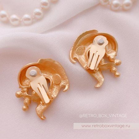 AVON / ELIZABETH TAYLOR Клипсы «Золотые рыбки: коллекция мерцающего моря»