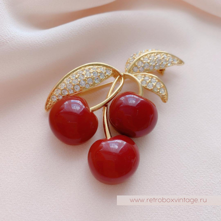 JOAN RIVERS Комплект «Спелые вишни»