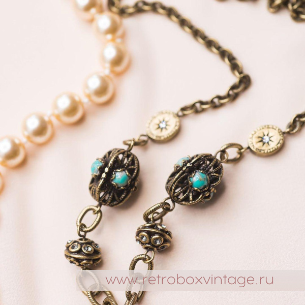 SWEET ROMANCE Ожерелье «Богиня: круглая инталия аметист» с кисточкой