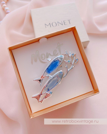MONET Брошь «Три серебристые рыбки»