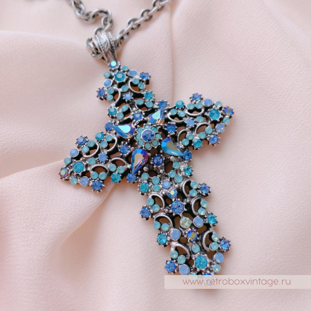 SWEET ROMANCE Кулон на цепочке «Голубой крест»