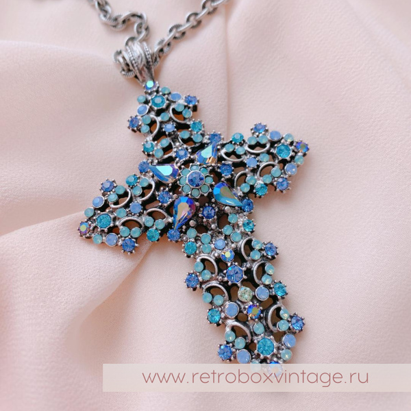 SWEET ROMANCE Кулон на цепочке «Голубой крест»