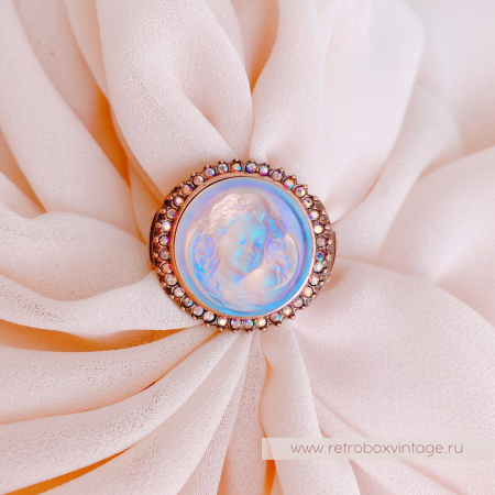 KIRKS FOLLY Кольцо «Спящий ангел: персиково-голубой в бронзе»