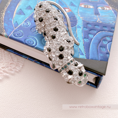 KENNETH J LANE for AVON Брошь «Кристальный леопард с зелеными глазами»