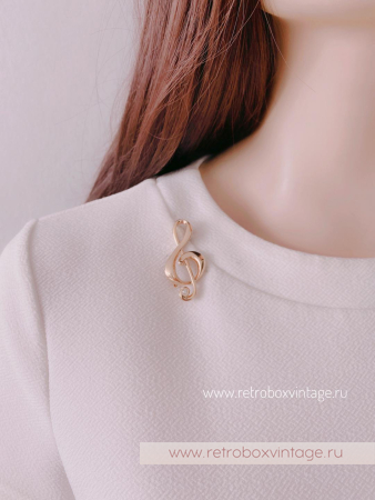 LIZ CLAIBORNE Брошь «Скрипичный ключ»