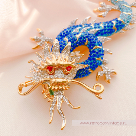 BUTLER AND WILSON Брошь "Синий дракон: сила гармонии"