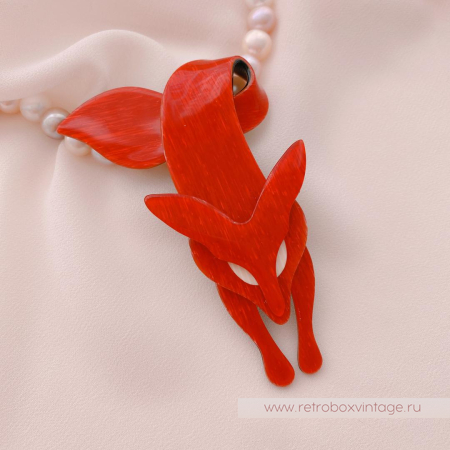 LEA STEIN Брошь «Красная лиса с белыми глазками»