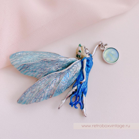 KIRKS FOLLY Брошь-кулон «Астральная фея в синем платье с луной: серебро»