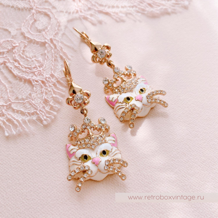 RITZY COUTURE Серьги «Белая королева кошек: золото» RITZY COUTURE Серьги «Белая королева кошек: золото»