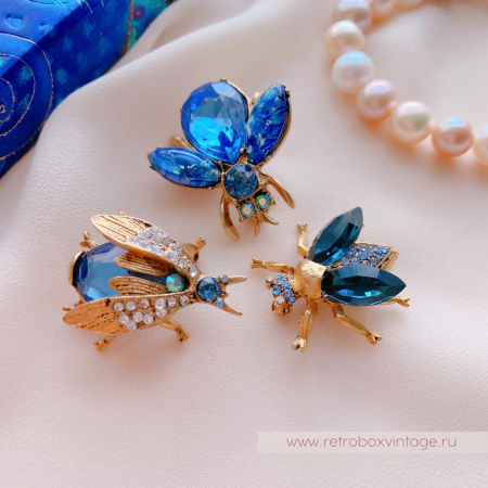 SWEET ROMANCE Трио брошей «Лазурные пчелки: сине-голубые в золоте» (3 шт)