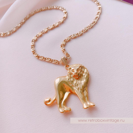 ANNE KLEIN Кулон на цепочке «Золотой лев»