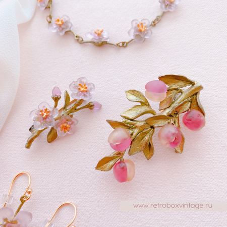 MICHAEL MICHAUD Брошь "Веточка с персиками"