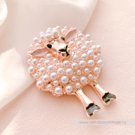 NAPIER Брошь "Жемчужная овечка"