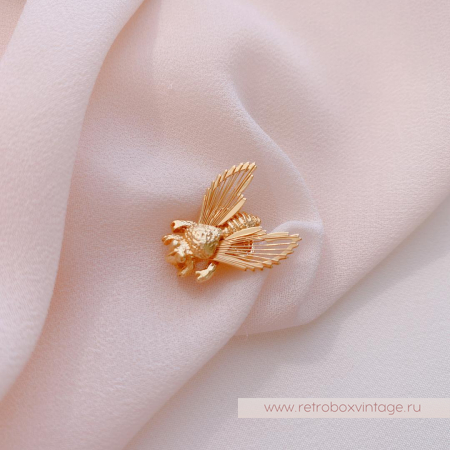 MONET Пара брошей «Воздушные пчелы»