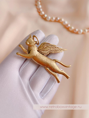 JJ / JONET JEWELRY Брошь «Котик-ангел: золото»