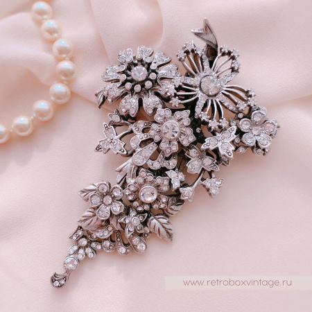 SWEET ROMANCE Брошь «Корсажная роскошь»