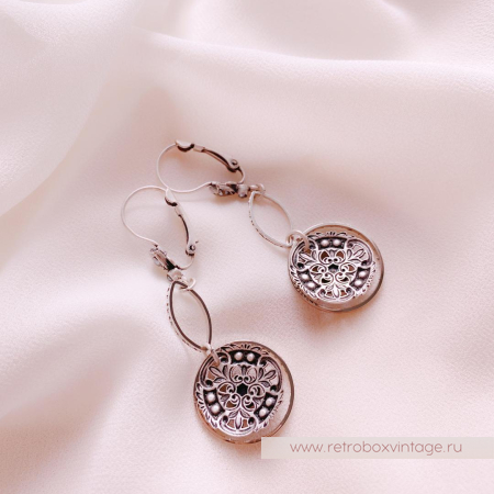 SWEET ROMANCE Серьги «Медальон»