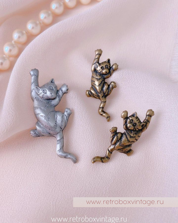 JJ / JONET JEWELRY Серьги-пусеты «Котик-озорник: бронза»
