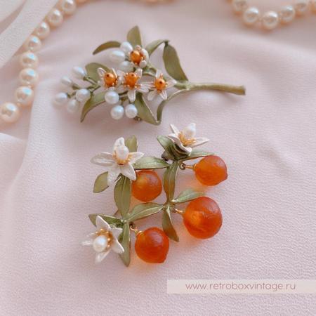 MICHAEL MICHAUD Брошь «Апельсины и цветы»