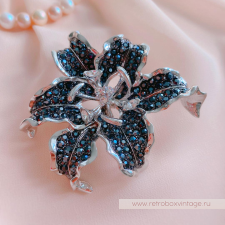 NOLAN MILLER Брошь «Черная лилия»