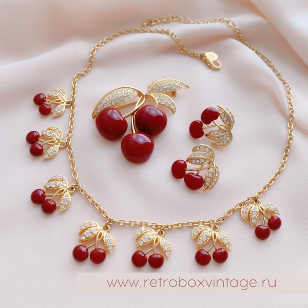 JOAN RIVERS Комплект «Спелая вишня» колье и серьги
