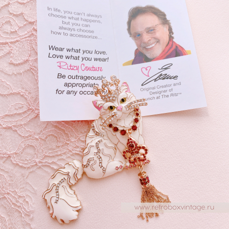 RITZY COUTURE Брошь-кулон «Белая королева кошек: золото»