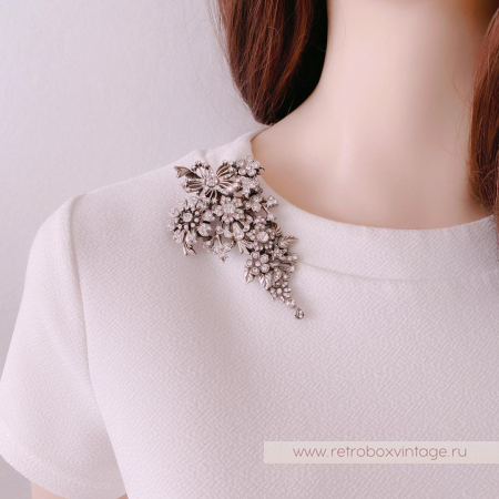 SWEET ROMANCE Брошь «Корсажная роскошь»